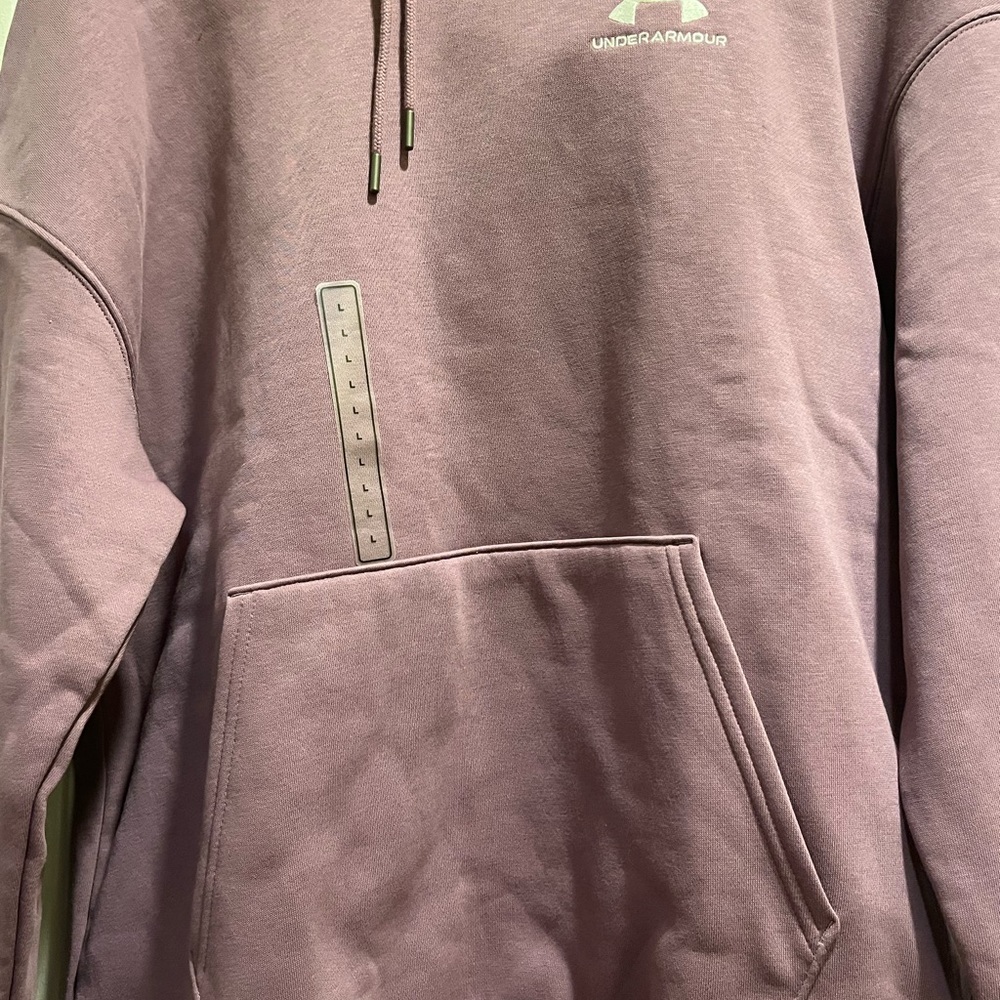 New  sweatshirt/ under armour